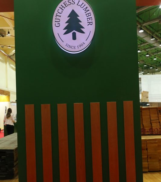 0K4A4096 resize 533x600