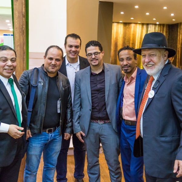 0K4A6894 resize 600x600