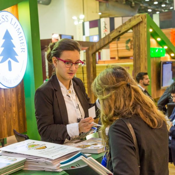 0K4A6922 resize 600x600