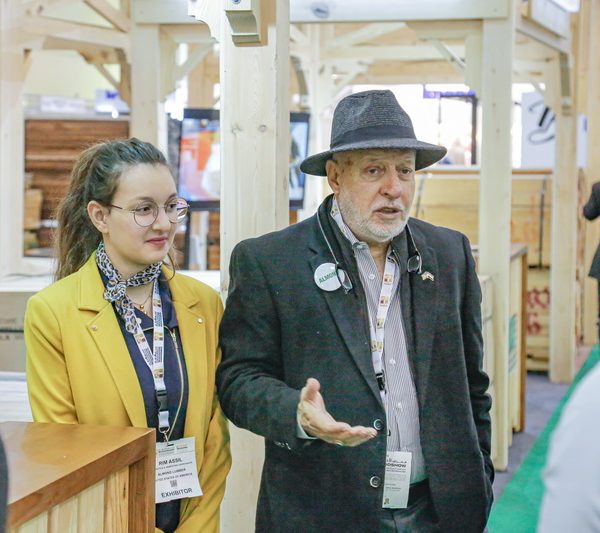 Cairowoodsho2019056 600x533